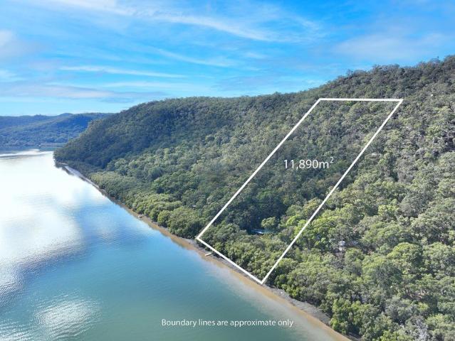 Secluded Waterfront Escape on 11,890sqm