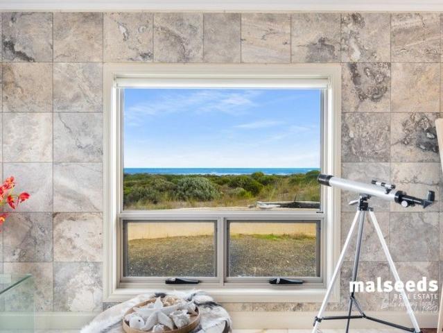 Secluded Coastal Sanctuary with 1.3km of Ocean Frontage approx 60 acres