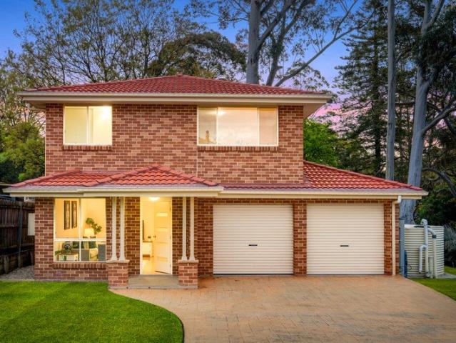 Secluded family home of privacy and tranquillity in West Pennant Hills Public catchment