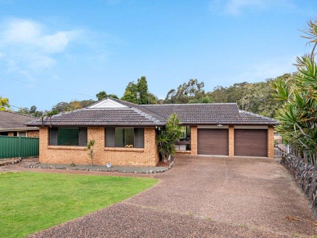 Secluded Family Haven with Alfresco Entertaining and Sparkling Pool for Endless Summer Fun