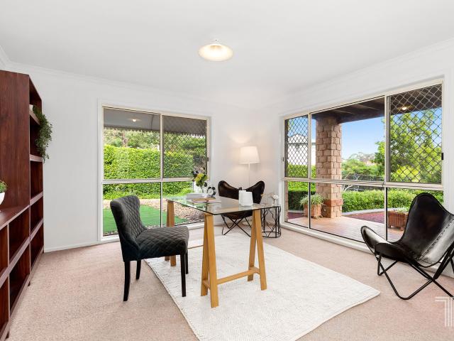 Secluded Hideaway Magnificent five bedroom home in a Private Cul de sac