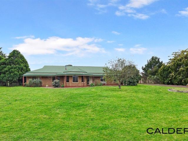 Secluded Lifestyle On 5004sqm of Land