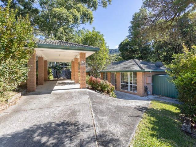 Secluded Living in a Tranquil Cul de Sac