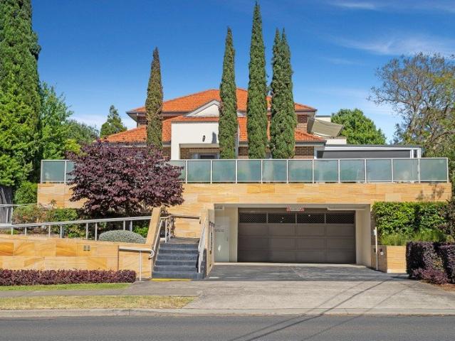 Secluded over 55's garden residence in the heart of Beecroft