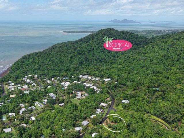 Secluded Rainforest Sanctuary: Build Your Dream at Bingil Bay !