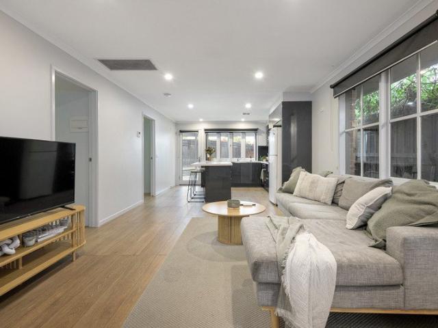 Seclusion, Style and Substance
