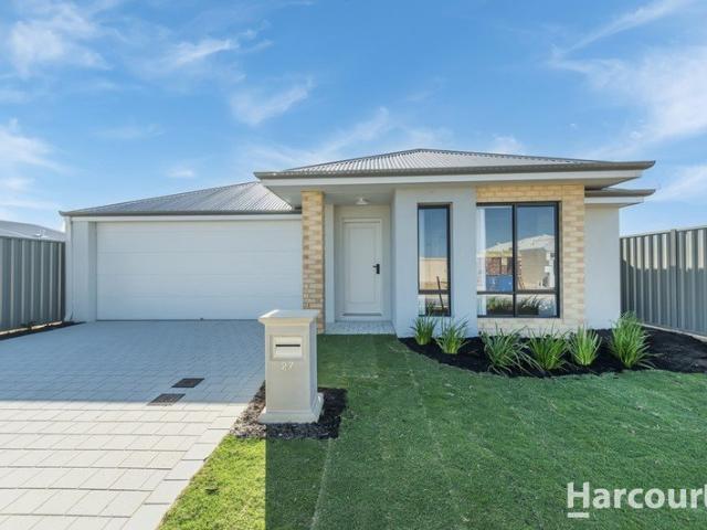 Second Chance ! Move in Ready !