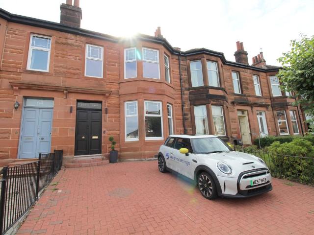 Second Avenue, Langside, Glasgow G44, 4 bed terraced house to rent, £2,500 pcm | PrimeLocation