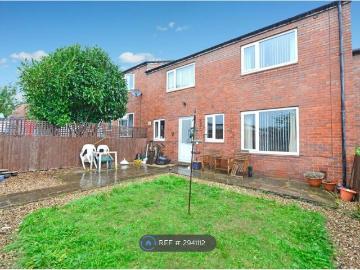 Second Avenue, Leeds LS12, 2 bed terraced house to rent, £989 pcm | PrimeLocation
