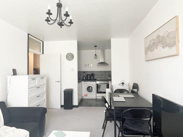 Second Floor 1 Bed Flat to Rent, Leytonstone E11
