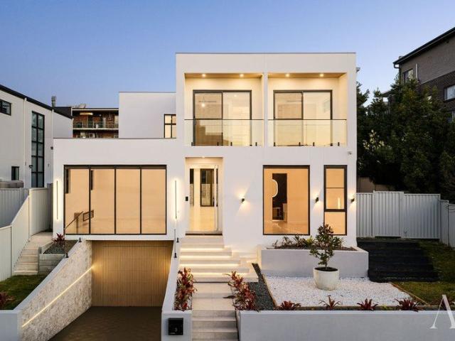 Second Income, Internal Elevator and Inground Pool