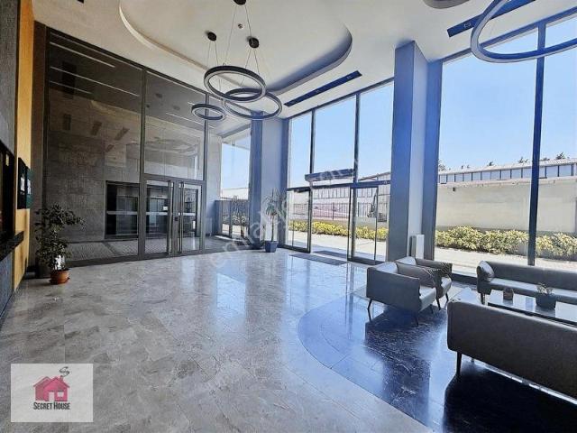 Secret House'dan Collet Center Cadde Cepheli Ofis /konut 3+1
