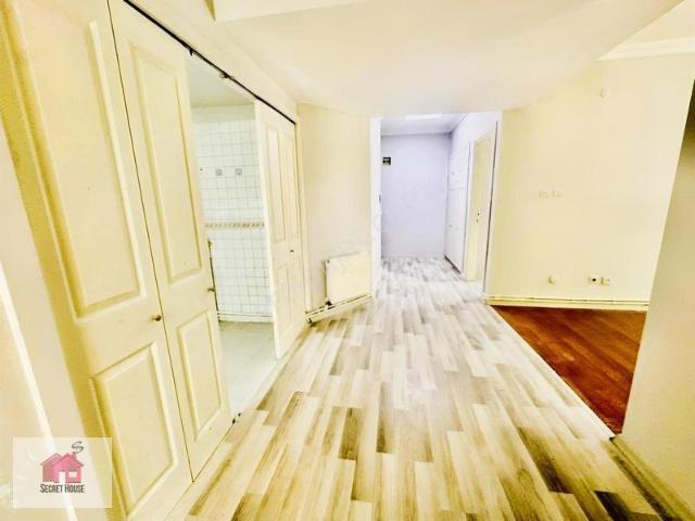 Secret House'dan Kapalı Mutfak Oturuma Hazır 1+1