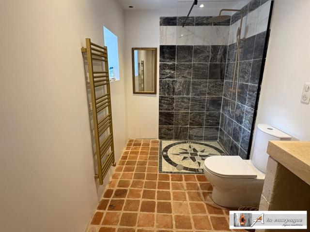 Séduisante maison rénovée en pierres 118m² Saint Marcel en Marcillat