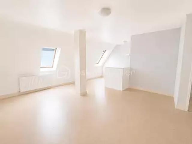 Sedan 08200 Location appartement 2 pièces t2 au dernier étage