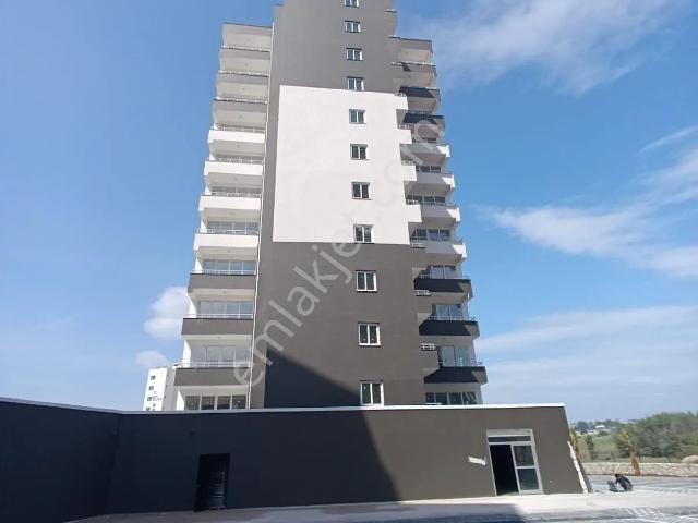Sedat Alp İnşatta Bulvarüstü 1+1 Teraslı Daire