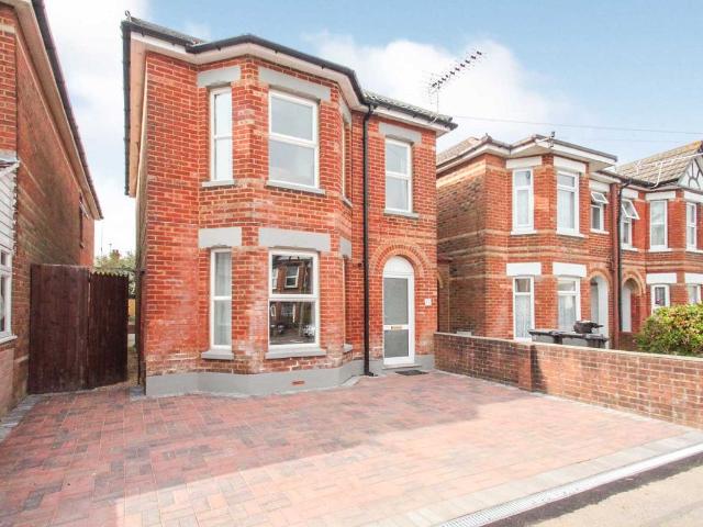 Sedgley Road, Bournemouth BH9, 5 bed property to rent, £2,950 pcm | PrimeLocation