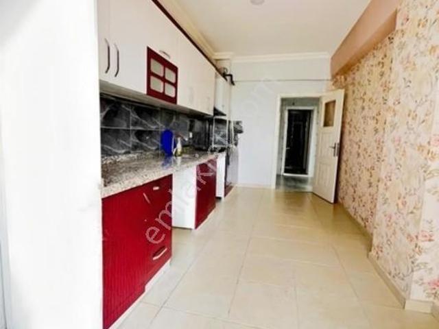 Sedirler Caddesine Yakın Kiralık 3+1 Ara Kat