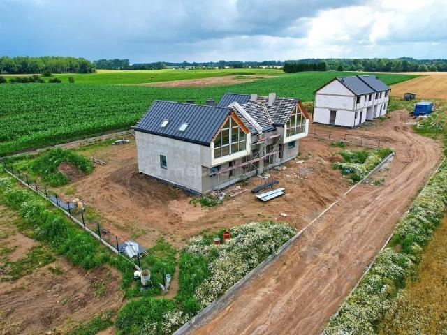 Nowoczesny bliźniak 129 m² z garażem i działką 760 m²