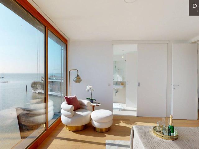 SEEVILLA IN ERSTER REIHE MIT WEITBLICK UND INFINITY POOL