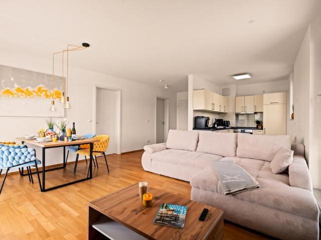 SEEzauber – Ihre Traumwohnung in Friedrichshafen zur Miete auf Zeit!