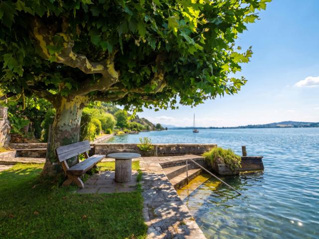 SEEZUGANG UND BOOTSPLATZ CHARMANTES EINFAMILIENHAUS AM BIELERSEE