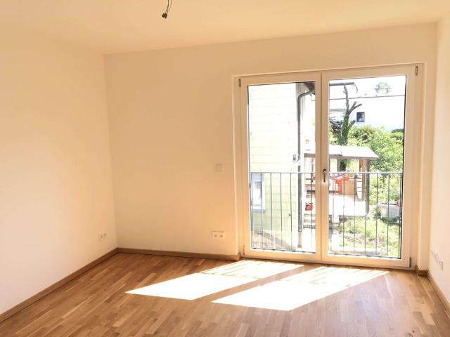 SEEBAUER | Wohnkultur zwischen Schlosspark und Kanal – premium 2 Zimmer OG