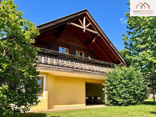 Seeblick & 1.056 m² Grund: Familienhaus in sonniger Ruhelage von Seeboden
