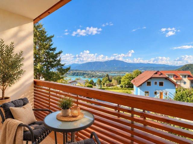 SEEBLICK TRIFFT WOHLFÜHLAMBIENTE – IHRE TRAUMWOHNUNG AM FAAKER SEE