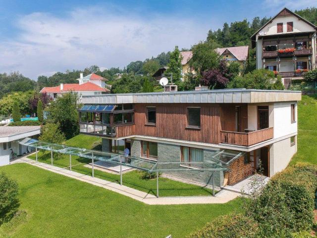 RESERVIERT ! * Seeblick & Exklusivität * Genießen Sie ein traumhaftes Refugium am Wörthersee!