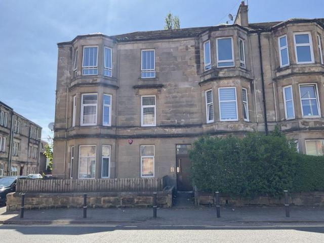 Seedhill Road, Paisley 2 bed apartment to rent £725 pcm £167 pw