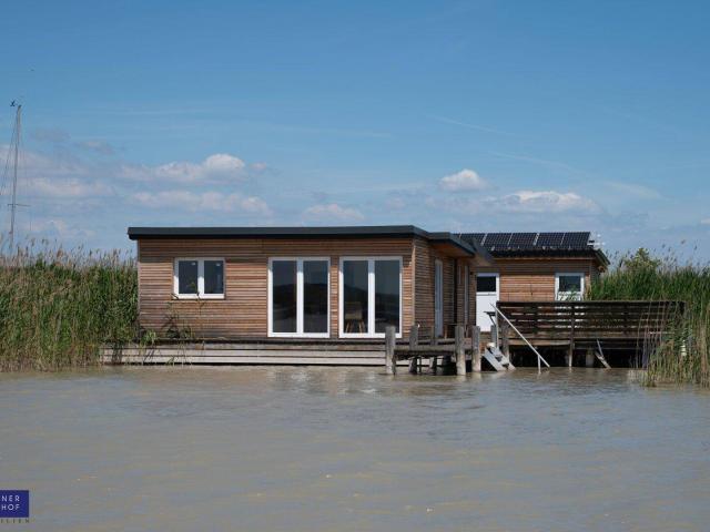 Seehaus direkt im Wasser Erstbezug! Ruster Bucht am Neusiedler See
