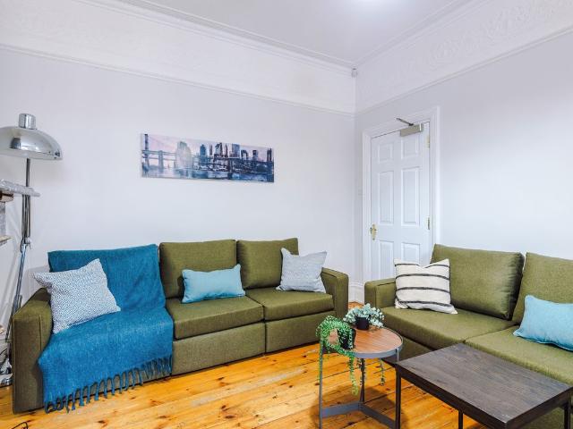 Seely Road, Nottingham NG7, 6 bed terraced house to rent, £706 pppm | PrimeLocation