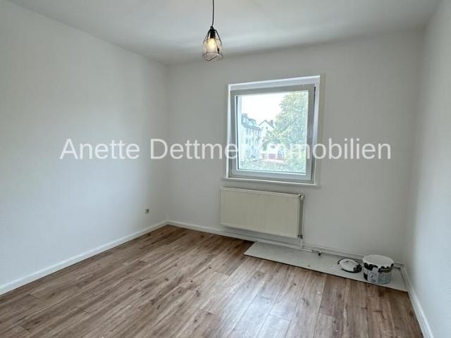 Seelze Letter 3 Zimmer Wohnung im 1.OG, modernisiert sofort Bezugsfertig!