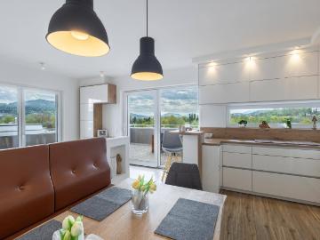 SEENAH WOHNEN Exklusives Penthouse mit traumhafter Terrasse, freiem Ausblick & Top Lage zwischen Stadt und See