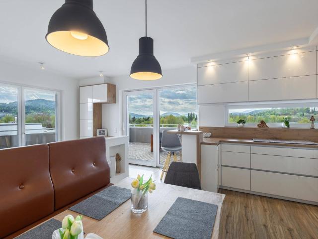 SEENAH WOHNEN Exklusives Penthouse mit traumhafter Terrasse, freiem Ausblick & Top Lage zwischen Stadt und See