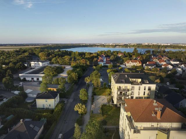 Seenaher Wohntraum mit neuem Komfort: Großzügige 3 Raum Wohnung