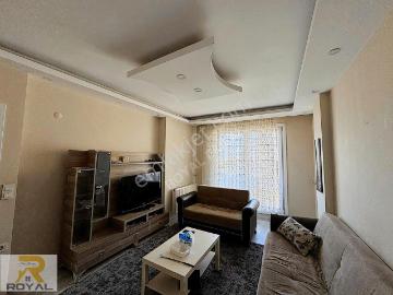 Sefaköy Merkez'de 1+1 70 M2 Metrobüse Ve Üniversitelere Yakın