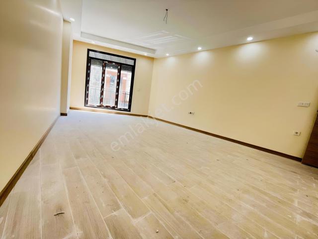 Sefaköy Merkezde 2+1 Sıfır Lüks Satılık Daire