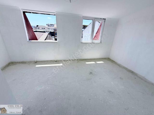 Sefaköy İnönü Mahallesi Satılık 1 + 1