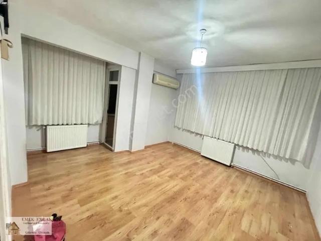 Sefaköy İnönü Mahallesi Saatlik 2 + 1