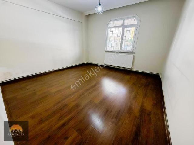 Sefaköy Yeşilova'da 2+1 Yüksek Giriş 90m2 Yüksek Hisseli Daire