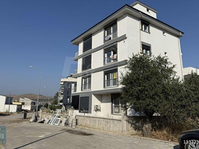 SEFERİHİSAR CAMİKEBİR MAHALLESİNDE GENİŞ FERAH AYDINLIK 1+1