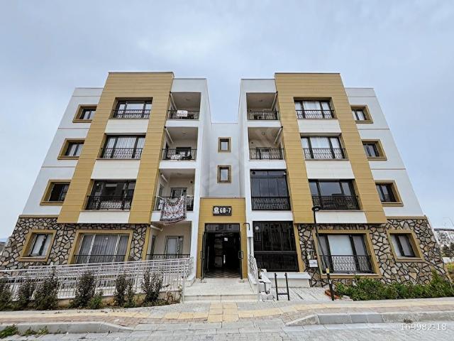 SEFERİHİSAR TOKİ'DE ÖNÜ AÇIK EKSTRALI KİRALIK 3+1 DAİRE