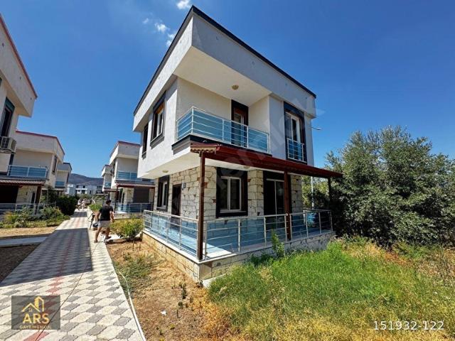 Seferihisar cumhuriyet mahallesin de satılık müstakil villa