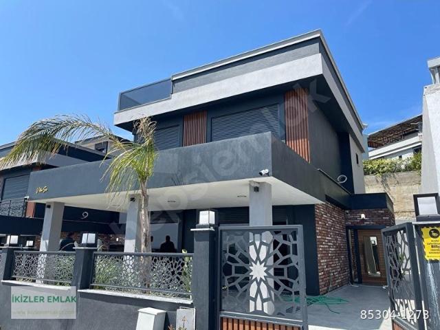 Seferihisar Doğanbey Arkonut Da Satılık Müstakil 3+1 YazKış Villa