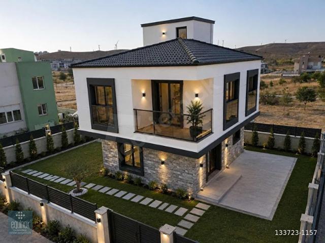Seferihisar Düzce Ağaçeşmesi'nde Tam Müstakil 3+1 Satılık Villa