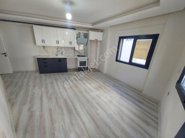 Seferihisar Hastane Yakını Kiralık 2+1 Daire !