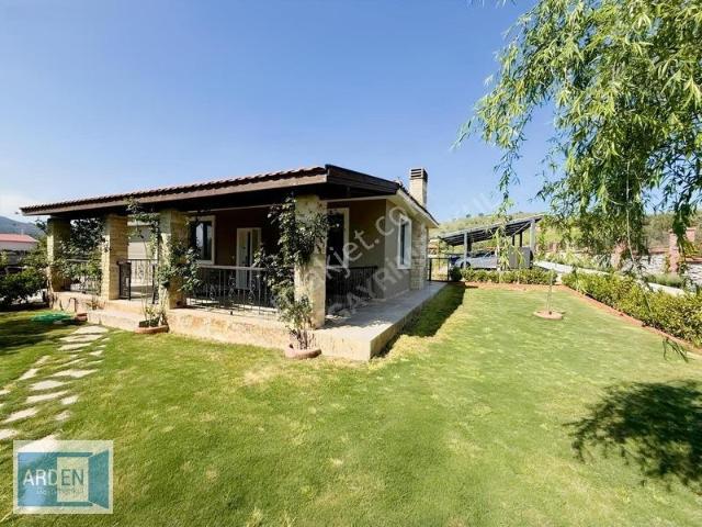 Seferihisar Kavakdere'de, Bahçeli,tek Katlı Müstakil Villa