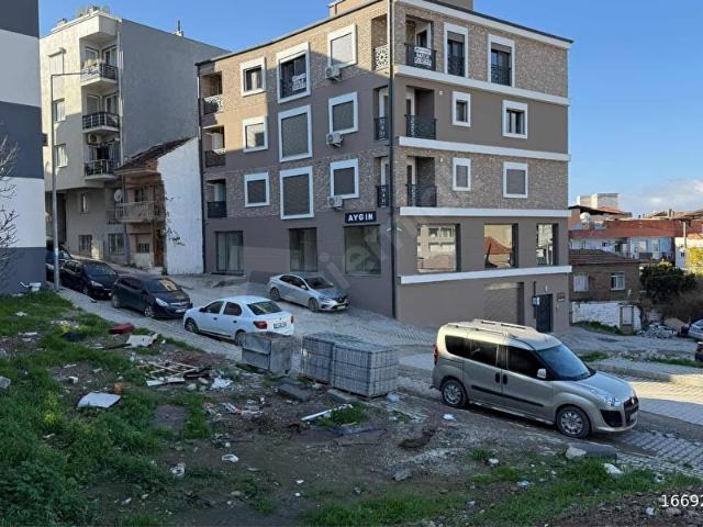 Seferihisar merkezde 2+1 satılık daire
